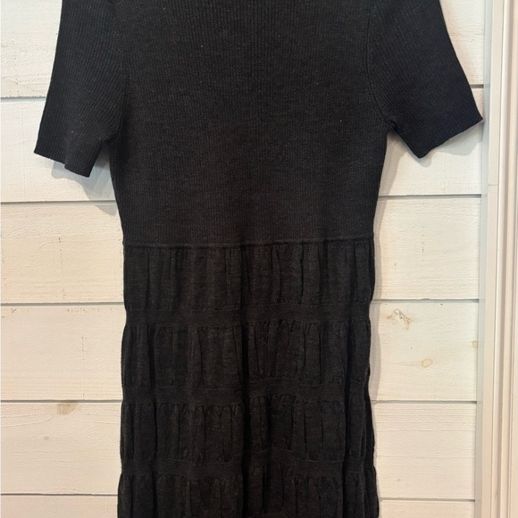 Calvin Klein Gray Turtleneck Short Sleeve Midi Dress in size medium - Picture 9 of 13